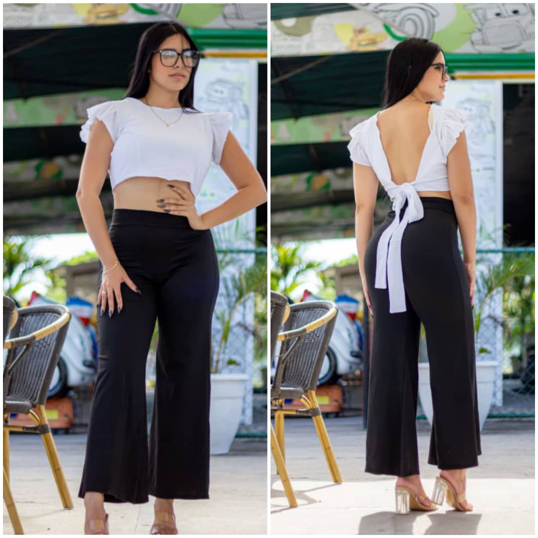 Pantaloneta Corte Recto Bllusa De Mangas 3/4 Con Tiritas